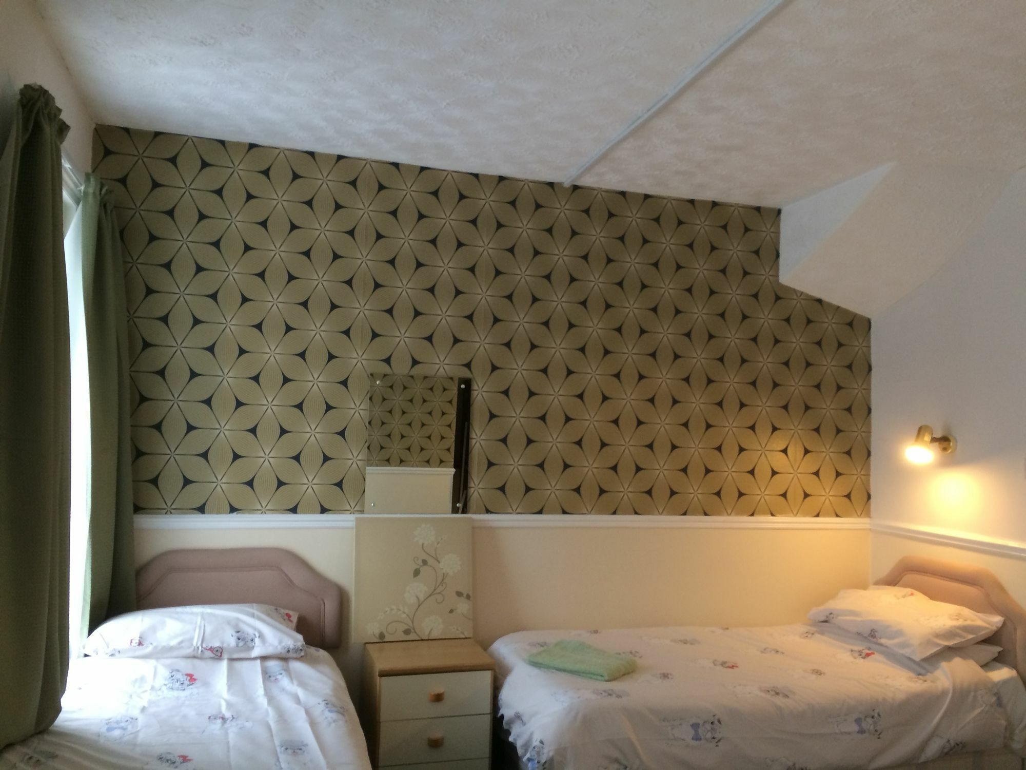 Chatley Court Guest House Бридлингтън Екстериор снимка